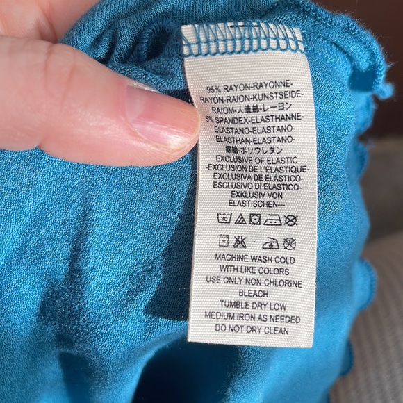 Free People Lana smocked off-the-shoulder top - Picture 6 of 6